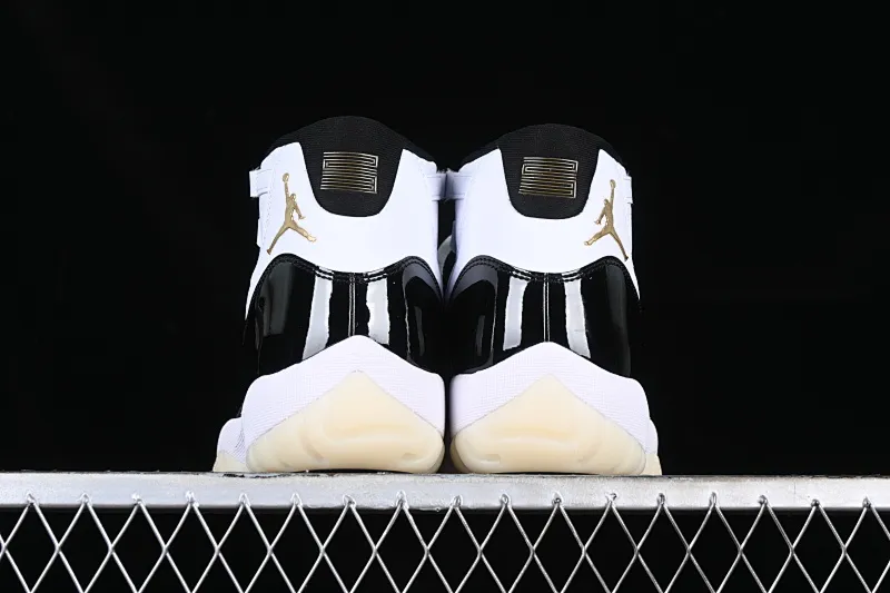 All Categories Air Jordan Jordan series basketball shoes Air Jordan 11 OG version Air Jordan 11 "DMP" AJ11 Joe 11 gold brick Kang buckle genuine carbon first layer CT8012-170